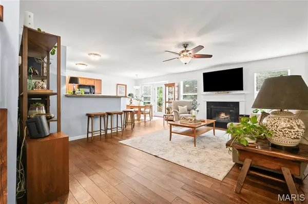 533 Parkgate DR, Lake St Louis, MO 63367