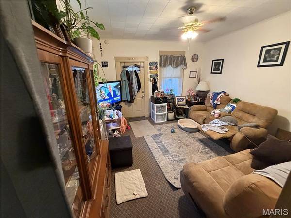 117 W Cartwright AVE, Unincorporated, MO 63125