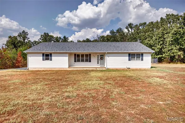 16301 Early LN, Lebanon, MO 65536