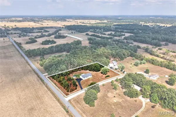 16301 Early LN, Lebanon, MO 65536