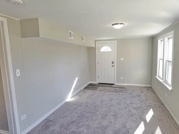 149 Hayes AVE #A, La Grange, IL 60525