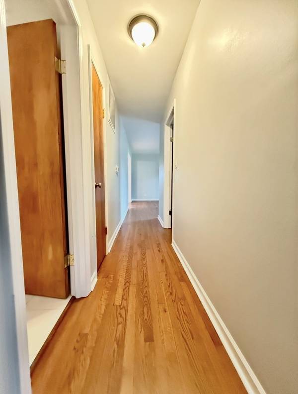 307 S Pierce AVE, Wheaton, IL 60187