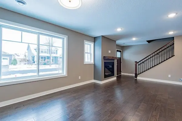 11196 69th ST NE, Albertville, MN 55301