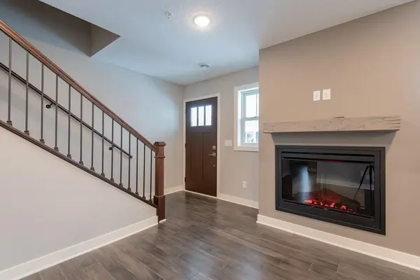 11160 69th ST NE, Albertville, MN 55301