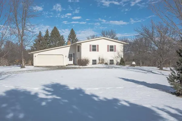 9718 Lily Pond LN, Corcoran, MN 55340