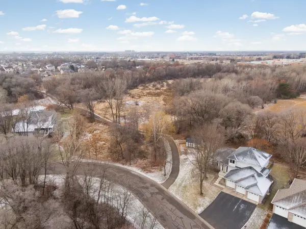 5021 Oxbow PL, Champlin, MN 55316