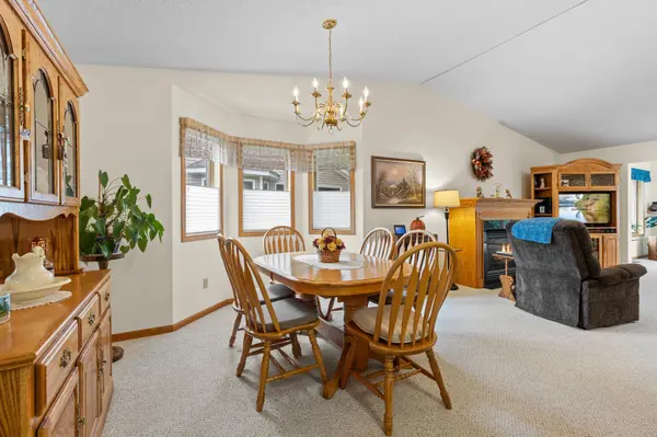 2404 Woodridge LN, Brainerd, MN 56401
