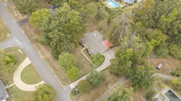 70 HOLT ST, Savannah, TN 38372