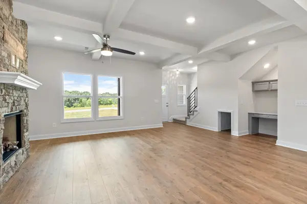 524 Ayden Ln, Clarksville, TN 37042