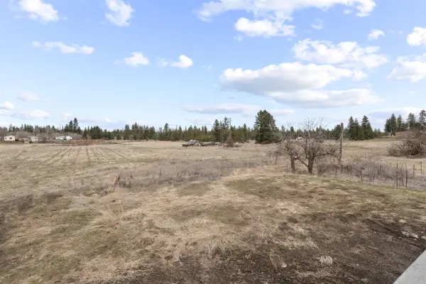 5704 W Garden Springs Rd, Spokane, WA 99224