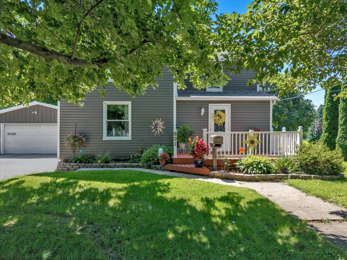 601 W Court ST, Cambridge, IL 61238