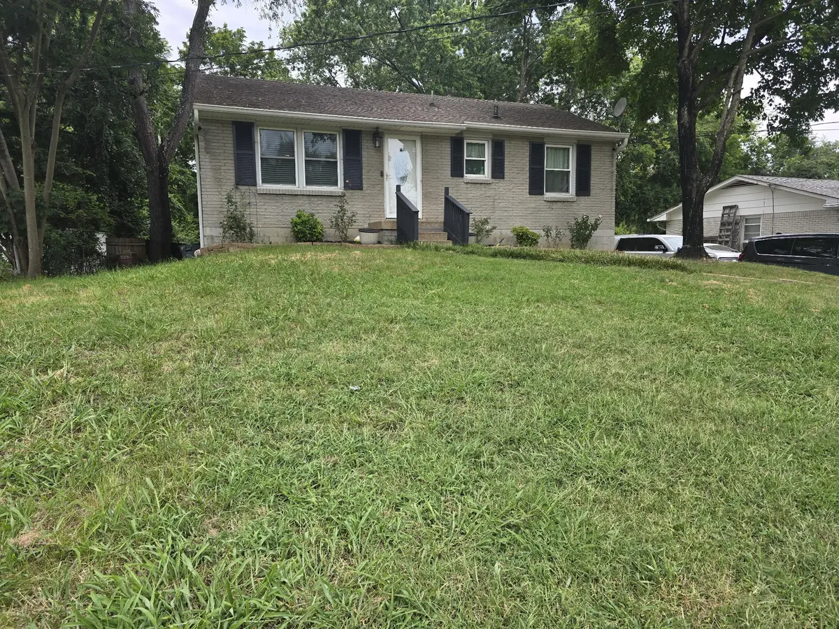 1413 Bain Dr, Madison, TN 37115
