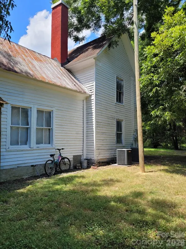 1180 Old US 80 HWY, Gold Hill, NC 28071