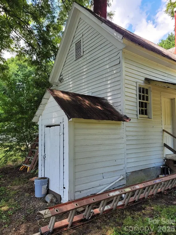 1180 Old US 80 HWY, Gold Hill, NC 28071
