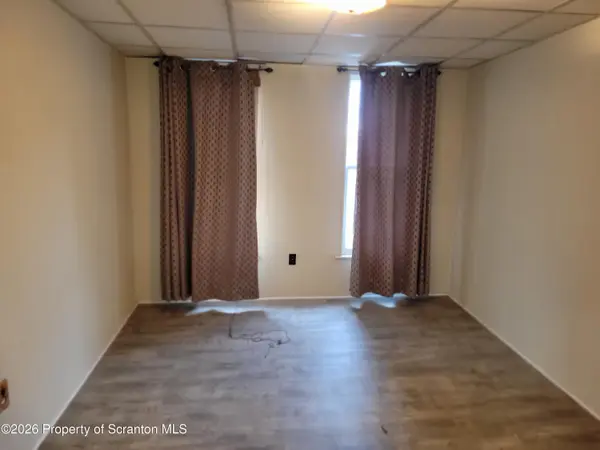 1142 Academy ST #2nd Floor, Scranton, PA 18504