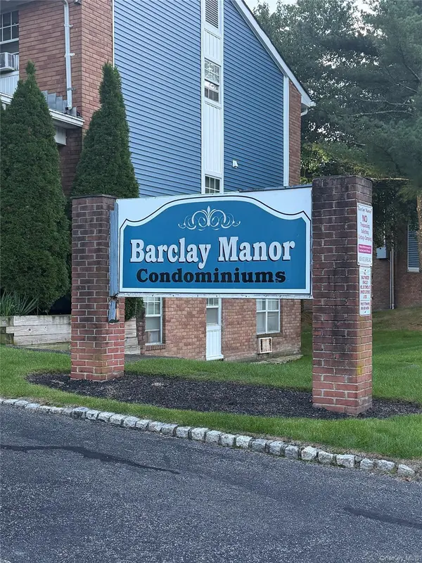 1502 Barclay MNR #15B, Newburgh, NY 12550
