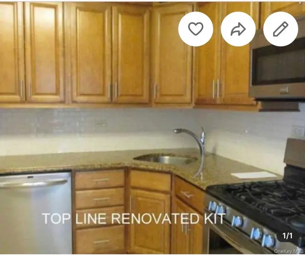 2 Bay Club DR #10K, Bayside, NY 11360