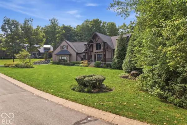 14727 Faucet LN, Fishers, IN 46040