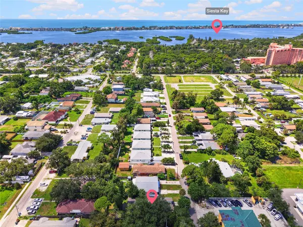1974/76 DEBBIE ST, Sarasota, FL 34231