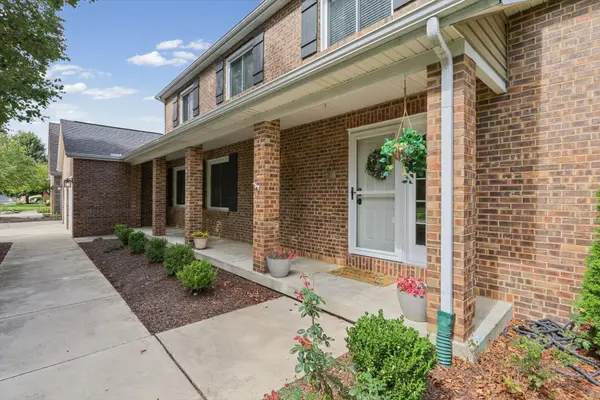 1210 Wilshire CT, Champaign, IL 61821