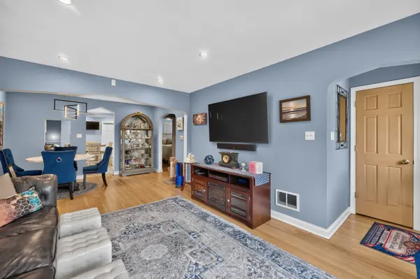 3406 N Oleander AVE, Chicago, IL 60634