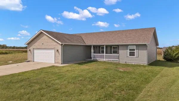 264 S Meadow LN, Wheatfield, IN 46392