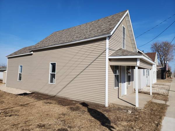 324 Main ST, Courtland, MN 56021