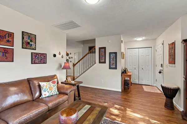 1128 Phelissa Dr, La Vergne, TN 37086