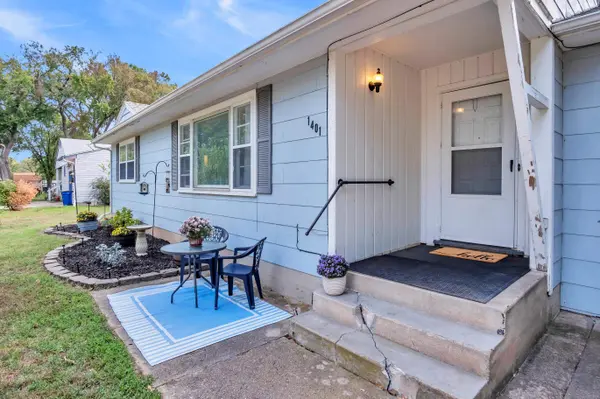 1401 W 7th, Newton, KS 67114