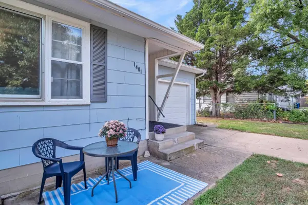 1401 W 7th, Newton, KS 67114