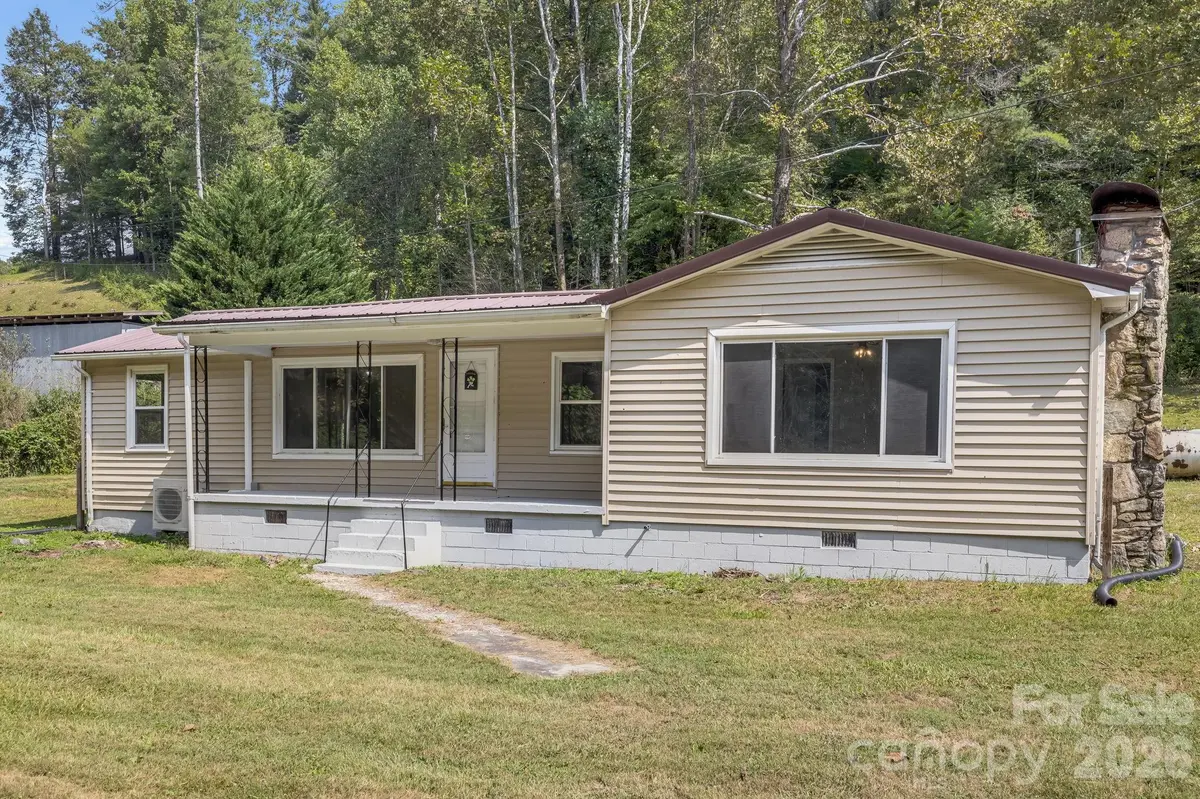 4078 NC 208 HWY, Marshall, NC 28753