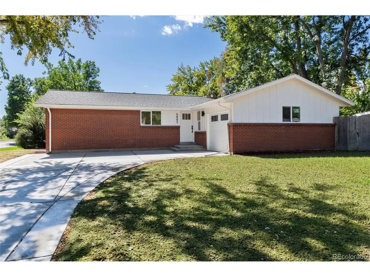 6885 Oak, Arvada, CO 80004