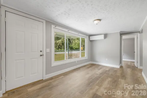 4078 NC 208 HWY, Marshall, NC 28753