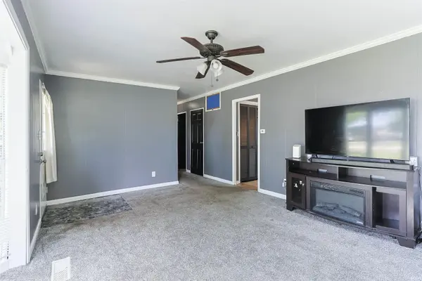25916 Lake DR, Elkhart, IN 46514-6233
