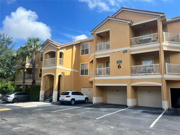 8842 VILLA VIEW CIR #203, Orlando, FL 32821
