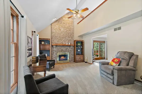 232 Sedgewick CIR, St. Charles, IL 60174