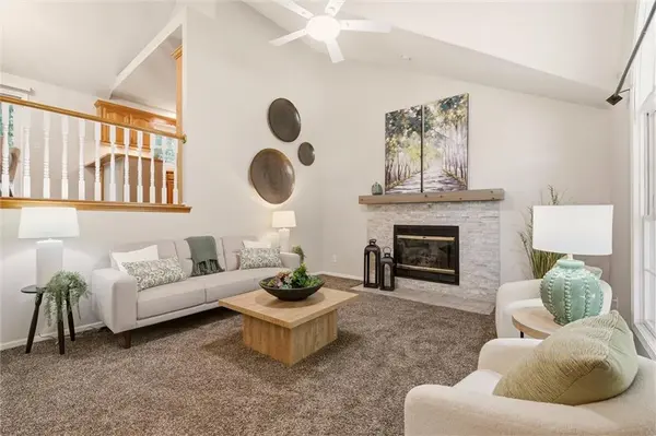 1208 NE Beacon AVE, Lee's Summit, MO 64086