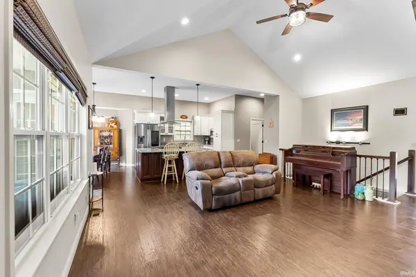 2671 Pine Cone LN, Warsaw, IN 46582