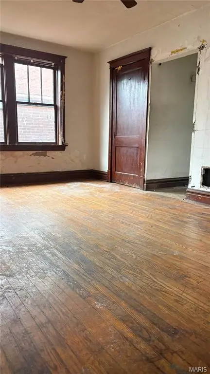 3903 Iowa AVE, St Louis, MO 63118