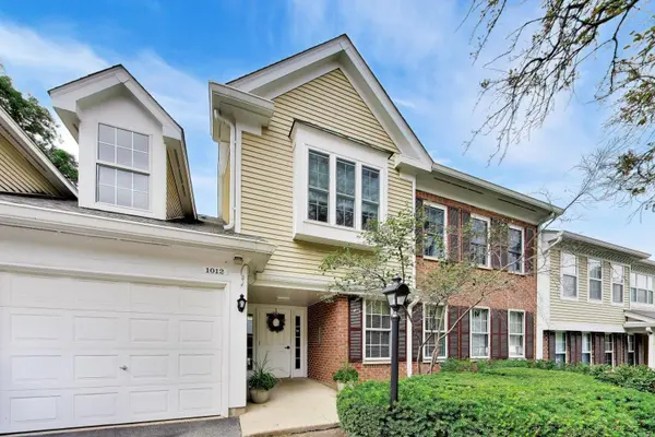 1012 Butternut LN #D, Mount Prospect, IL 60056