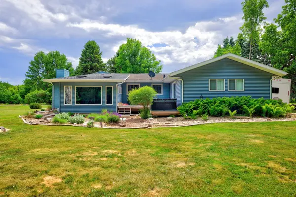 605 Sheyenne ST, Horace, ND 58047
