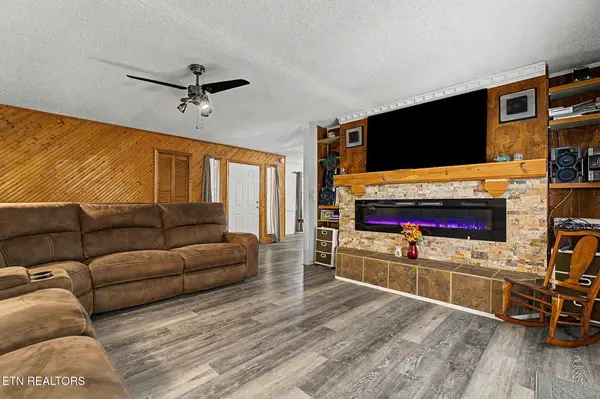 2136 Daisy Tr, Pigeon Forge, TN 37863