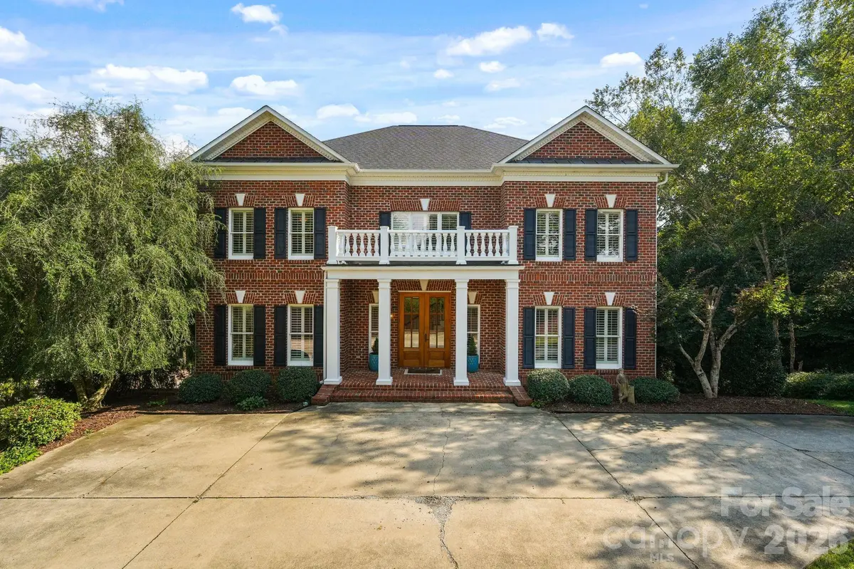 815 36TH Avenue PL NW, Hickory, NC 28601