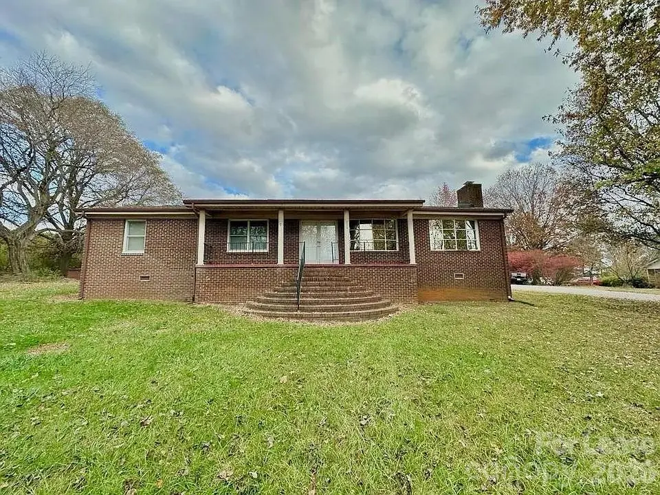 8002 Browne RD, Charlotte, NC 28269