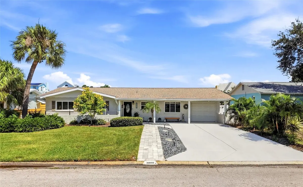 3800 BEACH DR SE, St Petersburg, FL 33705
