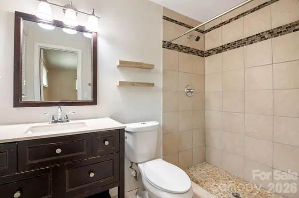 6414 Elmwood CIR, Charlotte, NC 28214