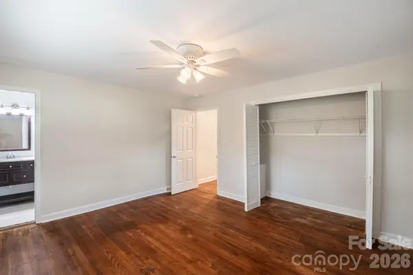 6414 Elmwood CIR, Charlotte, NC 28214
