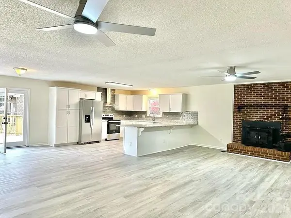 8002 Browne RD, Charlotte, NC 28269