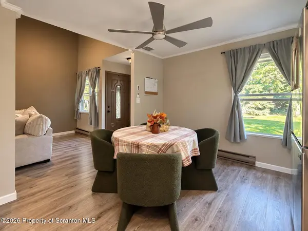146 Country Club DR, Thornhurst, PA 18424