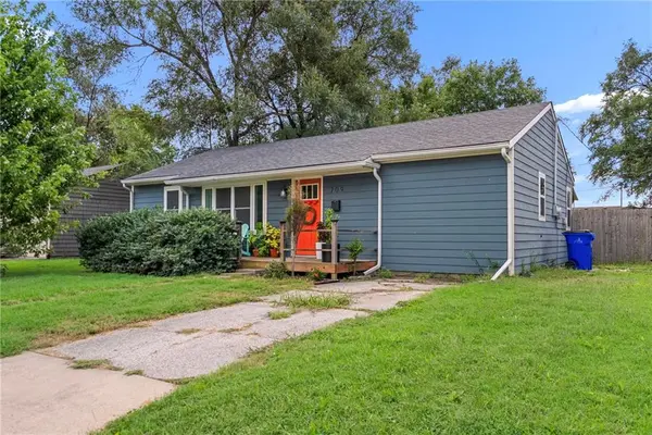 709 W Poor ST, Olathe, KS 66061